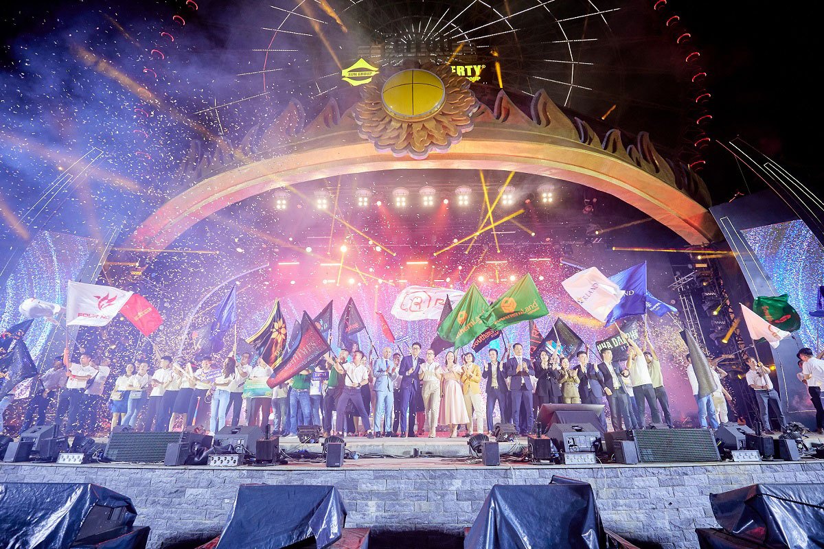 cac-dai-ly-quyet-tam-chinh-phuc-bang-hang-du-an-sunneva-island Các đại lý quyết tâm chinh phục bảng hàng dự án Sunneva Island.