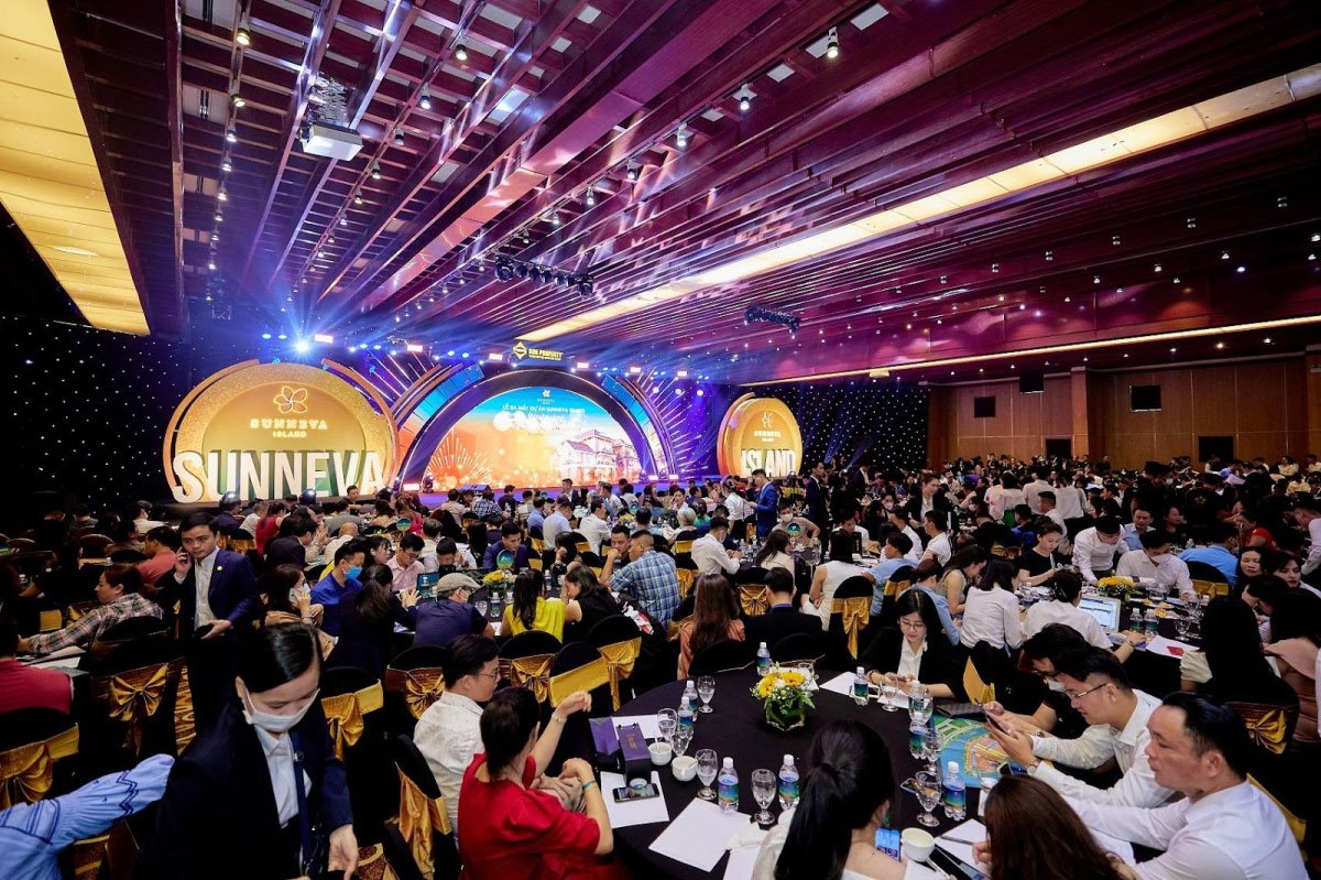 nhieu-bat-dong-san-cao-cap-thuoc-sunneva-island-duoc-quan-tam-tai-su-kien-1 Nhiều bất động sản cao cấp thuộc Sunneva Island được quan tâm tại sự kiện.