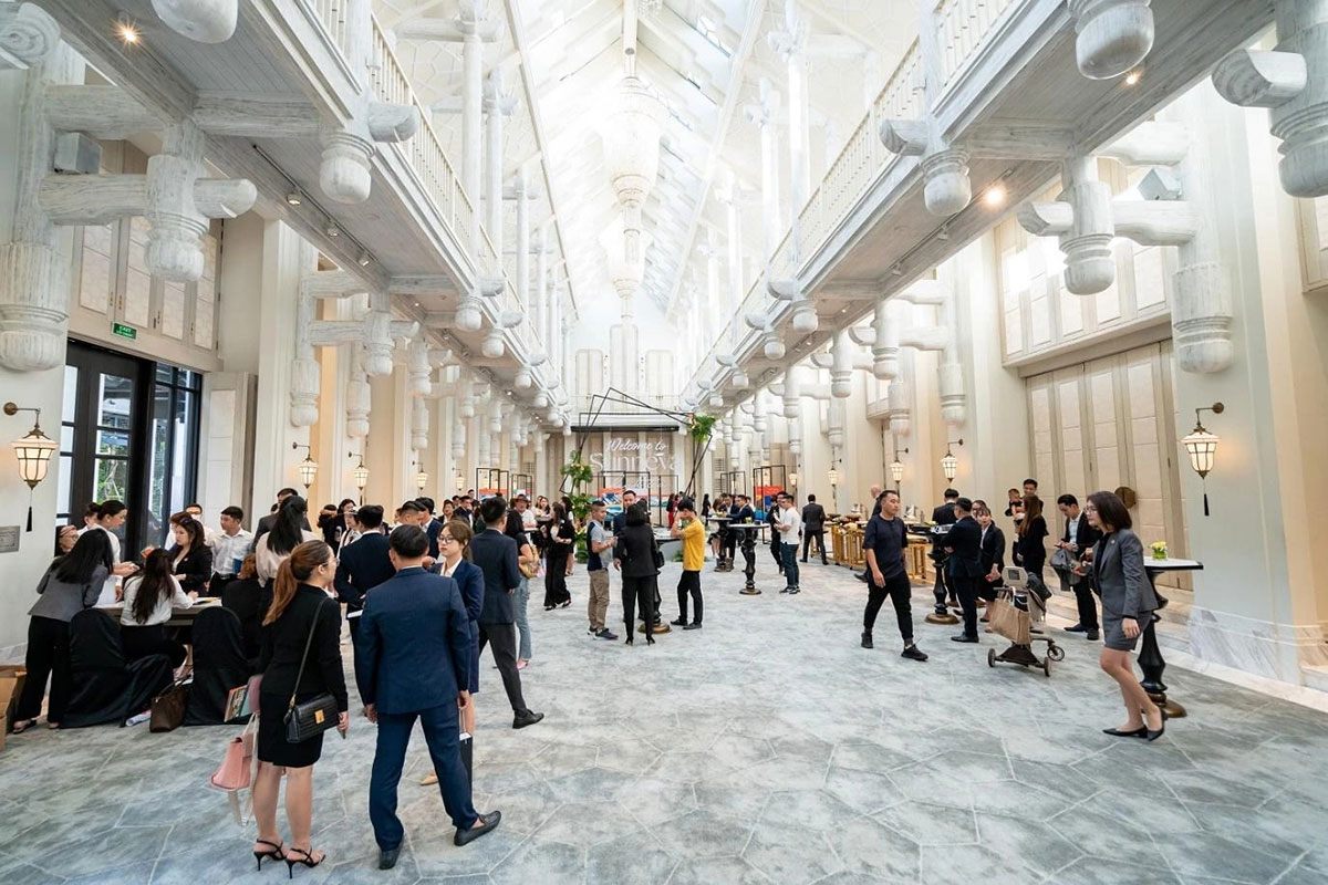 Triển lãm tranh phác họa đặc quyền không gian sống thượng lưu của cư dân "Đảo Ánh Dương - Sunneva Island".